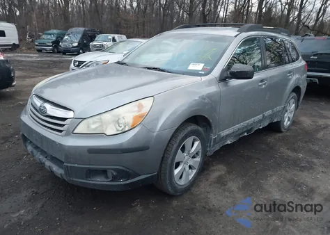 2011 Subaru Outback 2.5I Premium z USA, uszkodzony, nr VIN 4S4BRBCC8B3347783